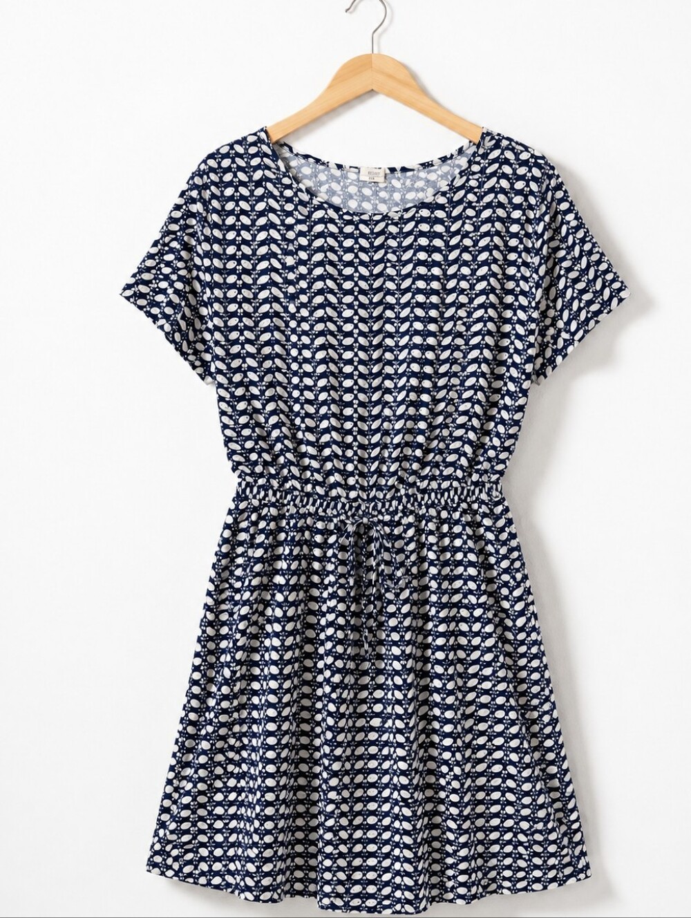 Navy and White Printed Short Sleeve Tie-Waist Dress - Picture 3 of 7